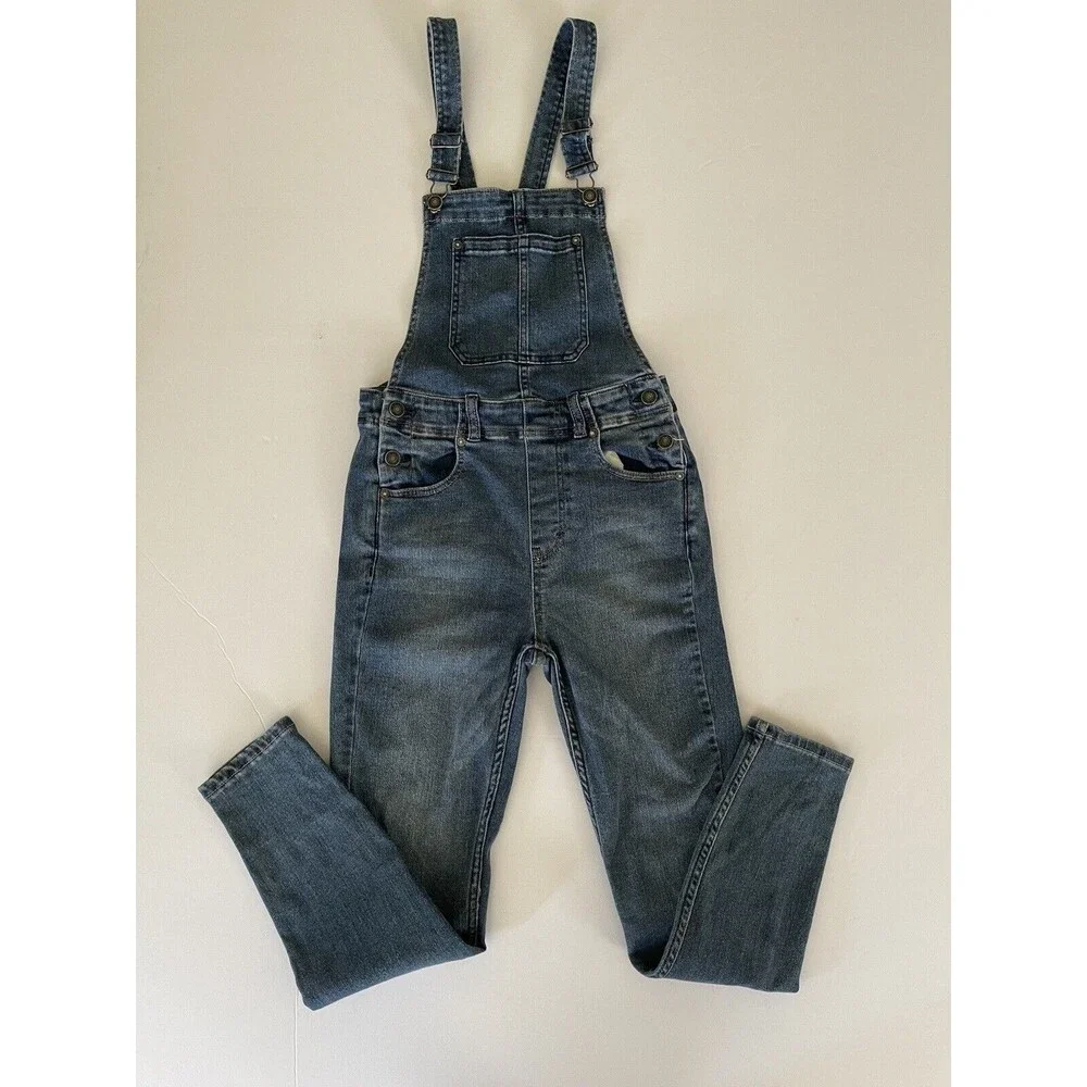 Free People Distressed Blue Denim Overalls Medium‎ Wash Size 26